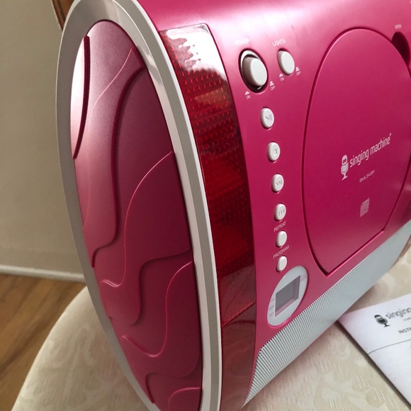 NEW Singing Karaoke System - Picture 7 of 9